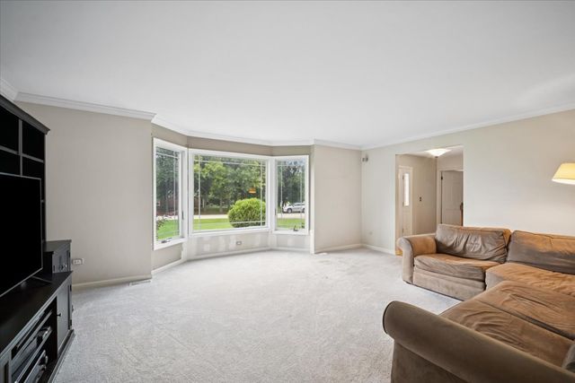 21488 N Pheasant Trail, Deer Park, IL 60010