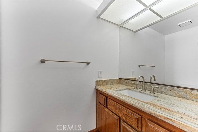 545 W Puente 2, Covina, CA 91722