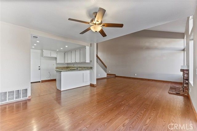 545 W Puente 2, Covina, CA 91722