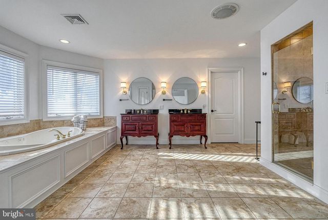 624 CARRINGTON CT, Hummelstown, PA 17036