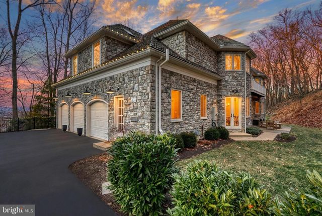 624 CARRINGTON CT, Hummelstown, PA 17036