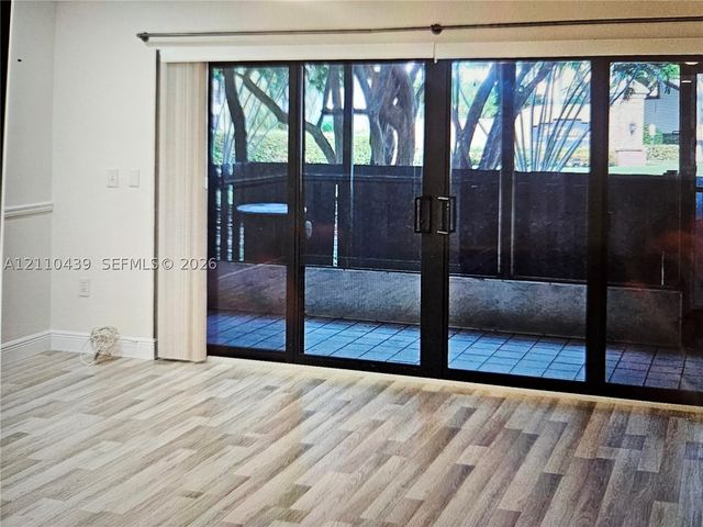 1021 Mockingbird Ln 105, Plantation, FL 33324