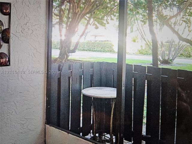 1021 Mockingbird Ln 105, Plantation, FL 33324