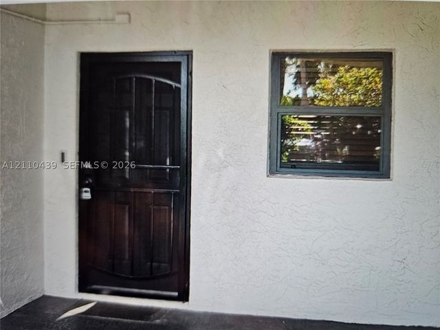 1021 Mockingbird Ln 105, Plantation, FL 33324