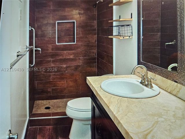 1021 Mockingbird Ln 105, Plantation, FL 33324