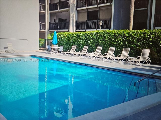 1021 Mockingbird Ln 105, Plantation, FL 33324