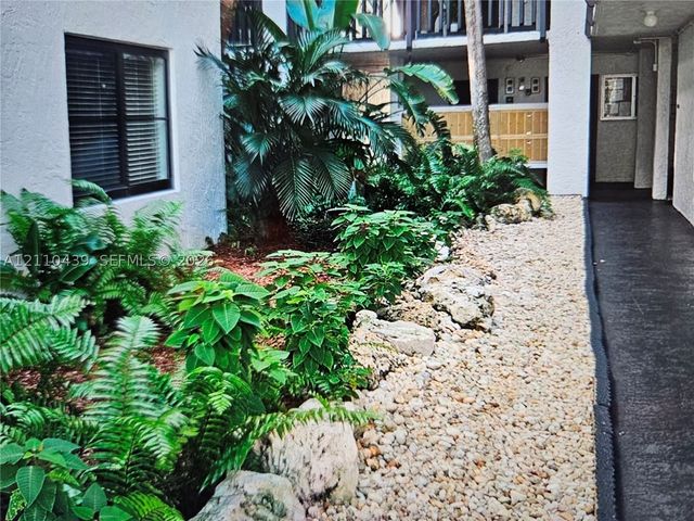 1021 Mockingbird Ln 105, Plantation, FL 33324
