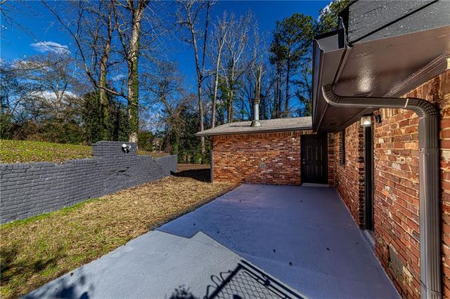 2362 Springrun Court, Decatur, GA 30032