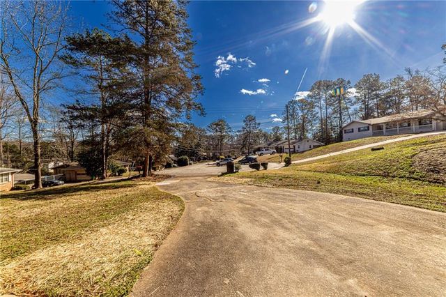 2362 Springrun Court, Decatur, GA 30032