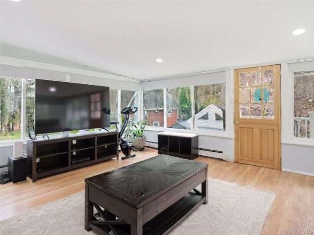 168 W Hartsdale Avenue, Hartsdale, NY 10530