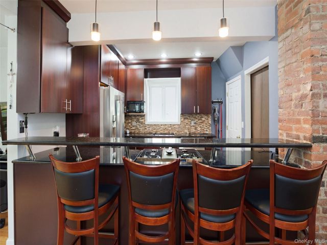 168 W Hartsdale Avenue, Hartsdale, NY 10530