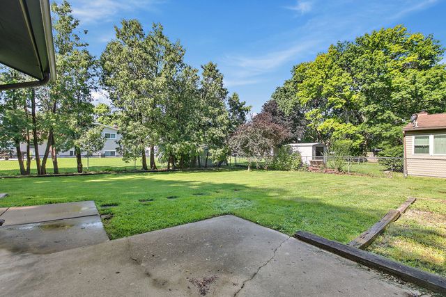 85 Sherbon Lane, Crystal Lake, IL 60014
