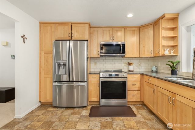 21803 NE 154th Street, Woodinville, WA 98077