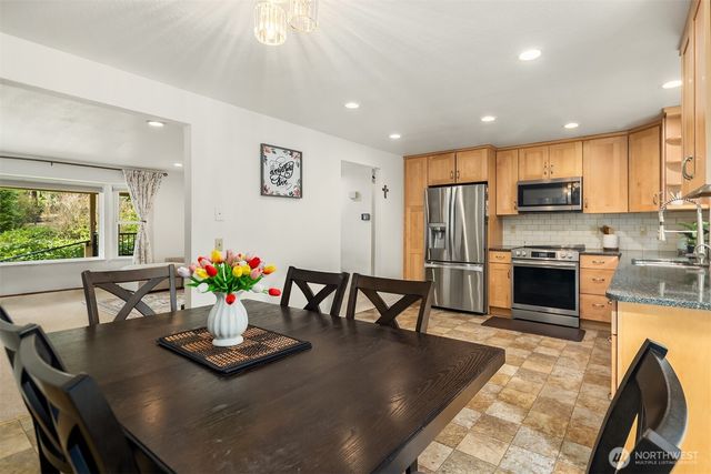 21803 NE 154th Street, Woodinville, WA 98077