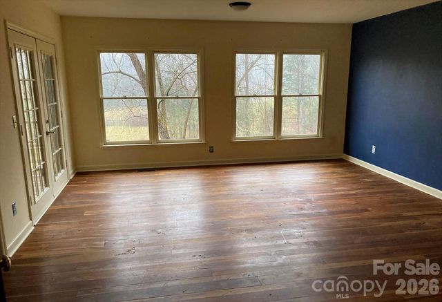 3205 Collinsville Road, Columbus, NC 28722