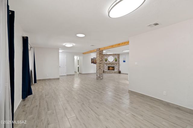 2220 N Arena Vista Avenue, Tucson, AZ 85715