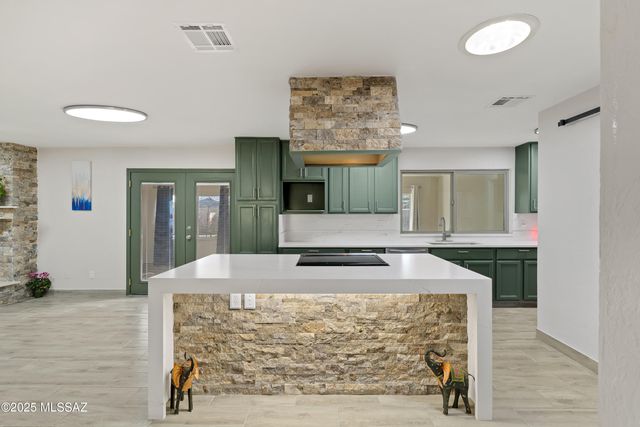 2220 N Arena Vista Avenue, Tucson, AZ 85715