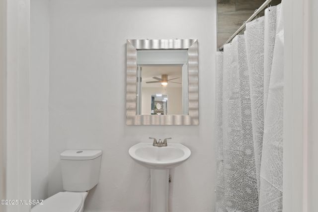 2220 N Arena Vista Avenue, Tucson, AZ 85715