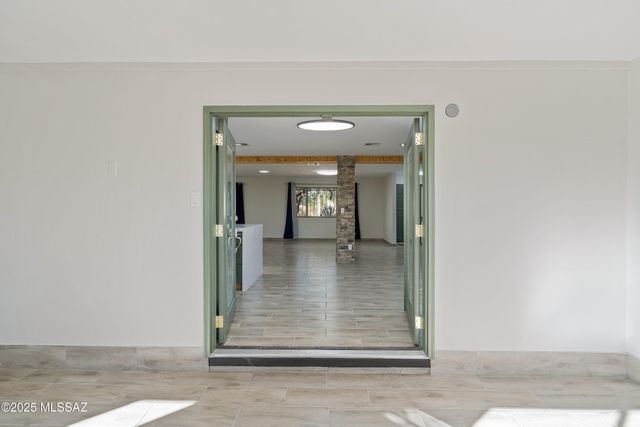 2220 N Arena Vista Avenue, Tucson, AZ 85715