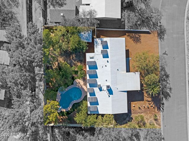 2220 N Arena Vista Avenue, Tucson, AZ 85715