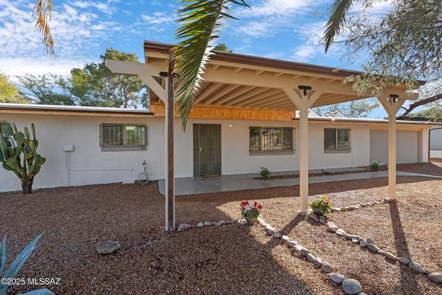 2220 N Arena Vista Avenue, Tucson, AZ 85715