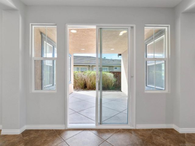 3013 Wohlford Dr, Escondido, CA 92027