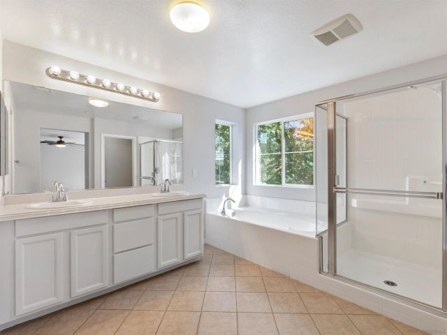 3013 Wohlford Dr, Escondido, CA 92027