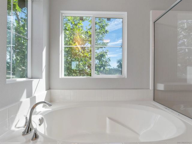 3013 Wohlford Dr, Escondido, CA 92027