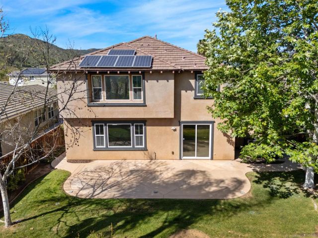 3013 Wohlford Dr, Escondido, CA 92027