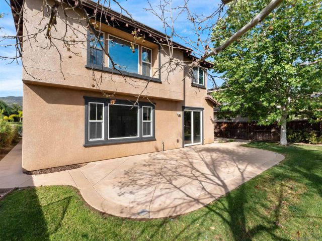 3013 Wohlford Dr, Escondido, CA 92027