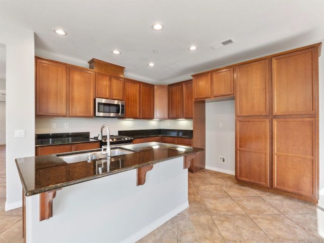 3013 Wohlford Dr, Escondido, CA 92027