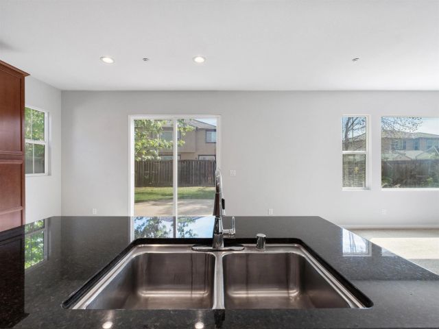 3013 Wohlford Dr, Escondido, CA 92027