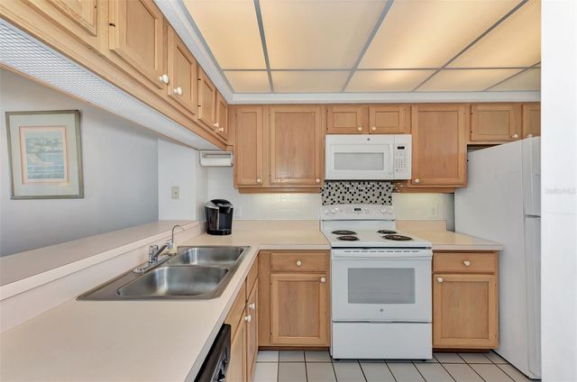 841 WEXFORD BOULEVARD 841, Venice, FL 34293
