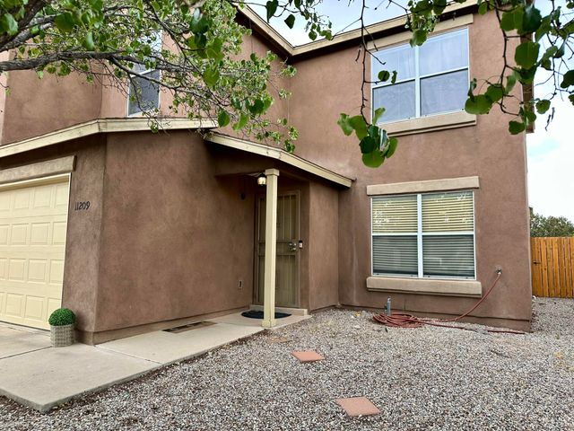 11209 Egret Court SW, Albuquerque, NM 87121