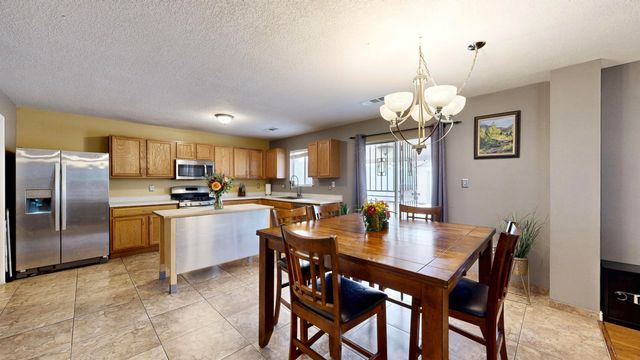 11209 Egret Court SW, Albuquerque, NM 87121