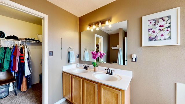 11209 Egret Court SW, Albuquerque, NM 87121