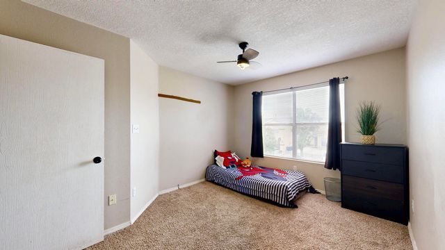11209 Egret Court SW, Albuquerque, NM 87121