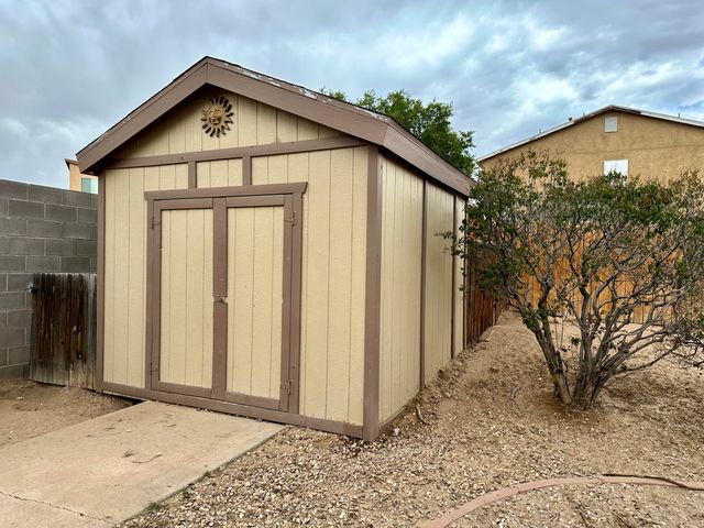 11209 Egret Court SW, Albuquerque, NM 87121
