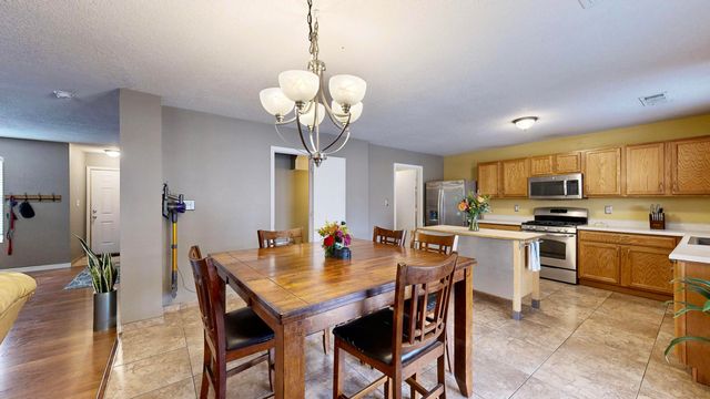 11209 Egret Court SW, Albuquerque, NM 87121
