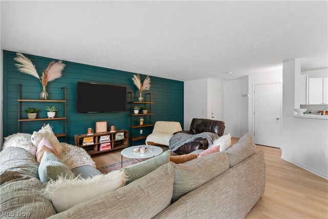 1435 Buckingham Gate D Boulevard, Cuyahoga Falls, OH 44221