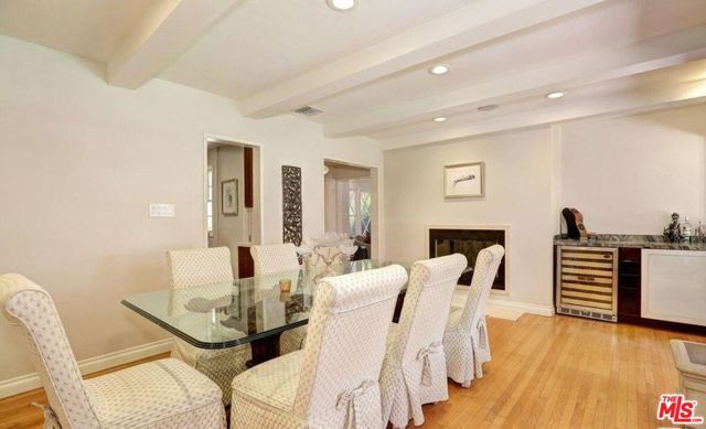 3076 Earlmar Drive, Los Angeles, CA 90064