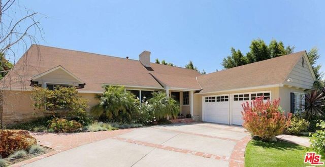 3076 Earlmar Drive, Los Angeles, CA 90064