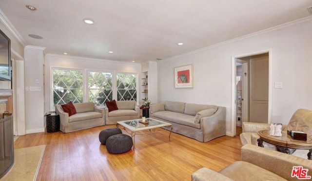 3076 Earlmar Drive, Los Angeles, CA 90064
