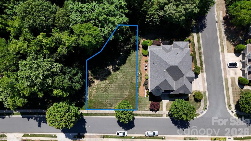 6814 Larrisa Court, Charlotte, NC 28226