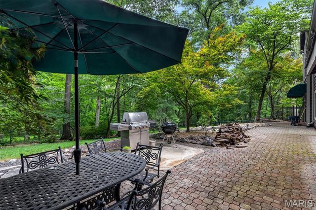 436 Shadowridge Court, Ballwin, MO 63011