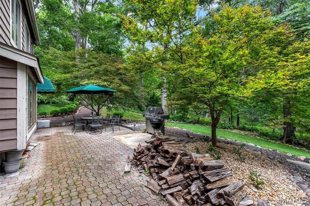 436 Shadowridge Court, Ballwin, MO 63011