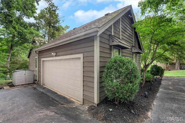 436 Shadowridge Court, Ballwin, MO 63011