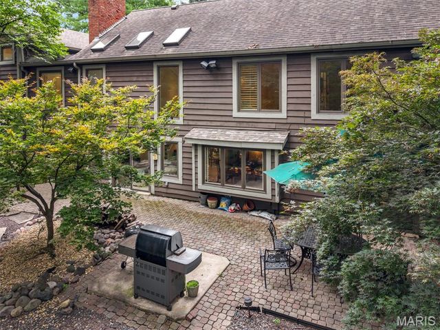 436 Shadowridge Court, Ballwin, MO 63011