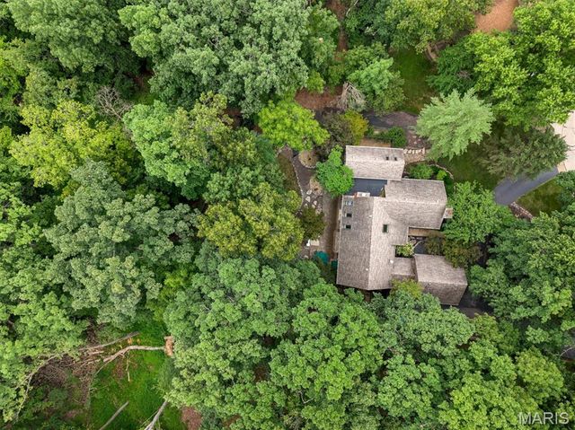 436 Shadowridge Court, Ballwin, MO 63011