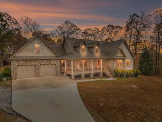 524 E Teems Road, Ringgold, GA 30736